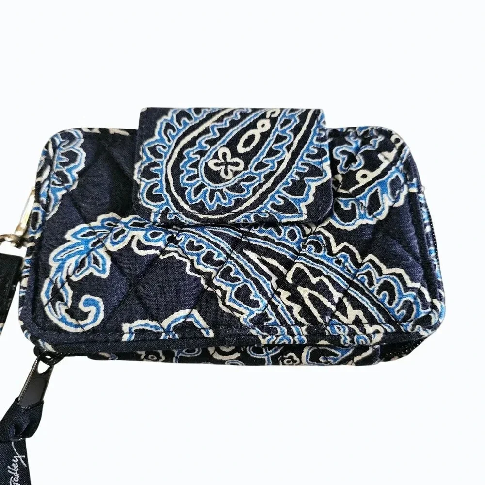Vera Bradley All Around Zip Wristlet Wallet Blue Bandana Pattern EUC - Picture 1 of 9